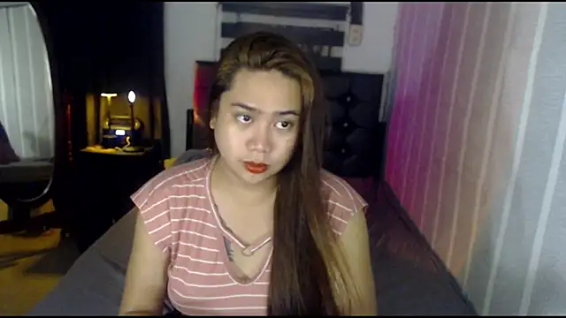 natalia hernandez online show from 10/03/25, 10:12