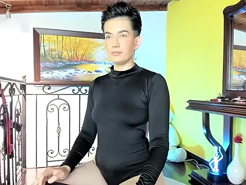 Zulyhenao online show from 10/30/25, 04:58