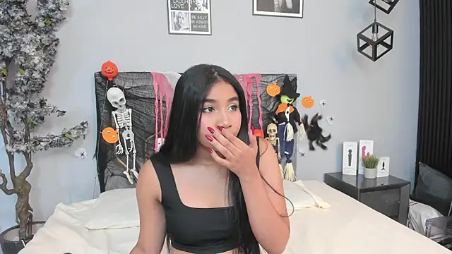 Nahomycarterr online show from 11/02/25, 07:38