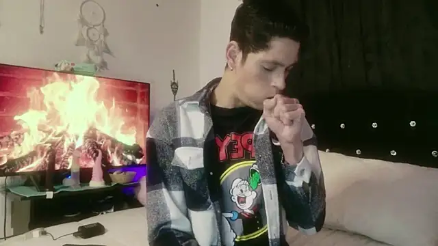 Tyler cat online show from 10/29/25, 09:22