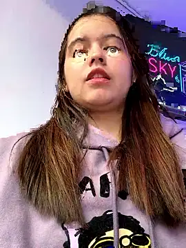 gabriiieela  online show from 01/07/26, 10:12