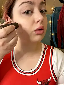 KellyMoors online show from 10/25/25, 01:13