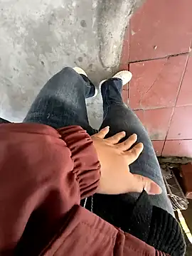 Lili 2love online show from 11/20/25, 02:12