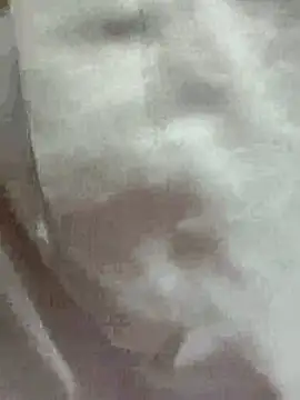 Lili 2love online show from 12/17/25, 11:33