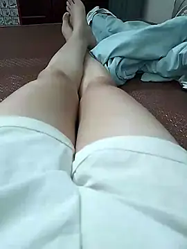 Lili 2love online show from 12/20/25, 01:51