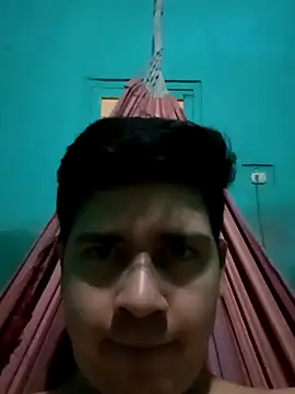 Snapshot of Travieso_loco9 chatting on 10/15/25, 08:42 Travieso loco9 online show from 10/15/25, 08:42