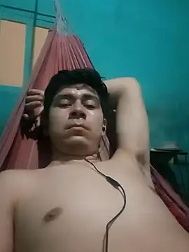 Snapshot of Travieso_loco9 chatting on 10/31/25, 07:15 Travieso loco9 online show from 10/31/25, 07:15