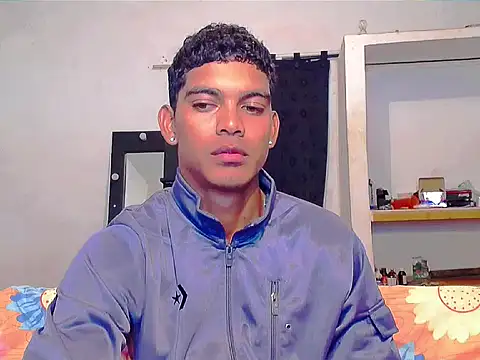 Snapshot of theMyke101 chatting on 05/30/26, 04:09 theMyke101 online show from 05/30/26, 04:09