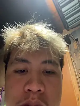 Snapshot of ur_fucking_rolly chatting on 03/16/26, 02:43 ur fucking rolly online show from 03/16/26, 02:43