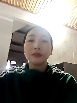 tulip-bae online show from 10/02/25, 05:47