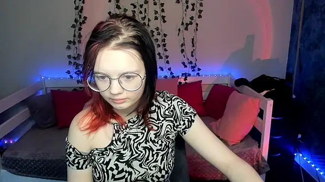 shy elina01 online show from 01/15/26, 10:31