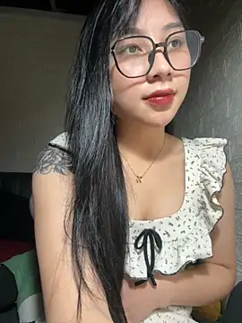 Linh5790 online show from 10/16/25, 03:24