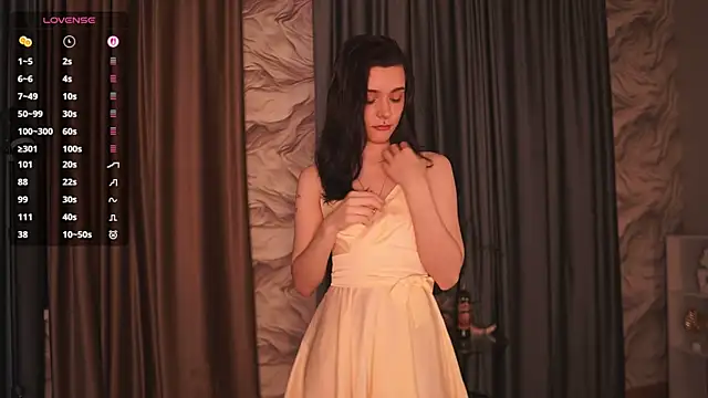 ElizabethMilller  online show from 04/07/26, 10:42