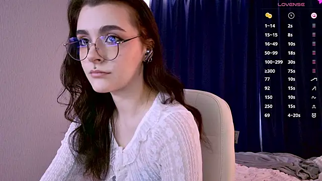 Snapshot of ElizabethMilller_ chatting on 07/07/26, 02:03 ElizabethMilller online show from 07/07/26, 02:03