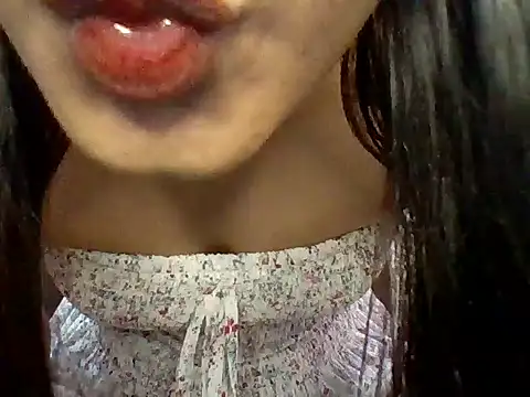 Hotty kaira online show from 05/24/26, 04:12