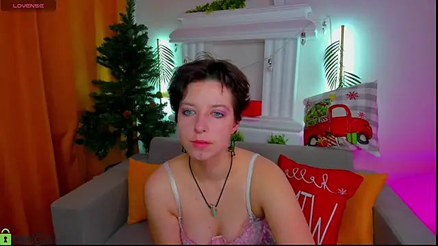 Sara Frayer online show from 12/05/25, 01:03