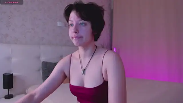 Sara Frayer online show from 02/09/26, 01:20