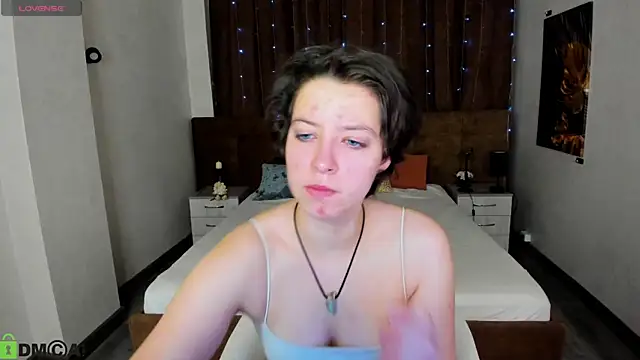 Sara Frayer online show from 03/03/26, 01:01