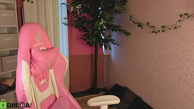 L1na Reeds online show from 04/10/26, 01:11