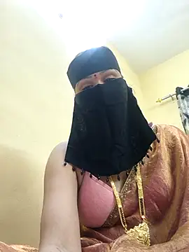 Snapshot of Sexy_pinki1 chatting on 10/21/25, 02:23 Sexy pinki1 online show from 10/21/25, 02:23