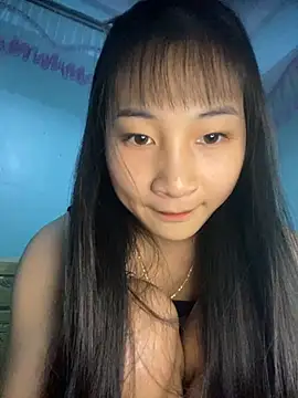 banlinh004 online show from 10/27/25, 05:33