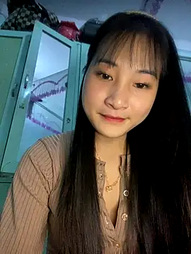 banlinh004 online show from 11/24/25, 07:41