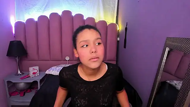 AriaVega online show from 11/07/25, 11:43