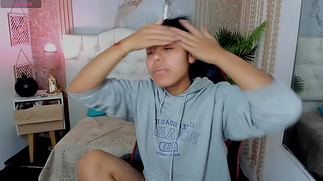 AriaVega online show from 04/02/26, 12:36