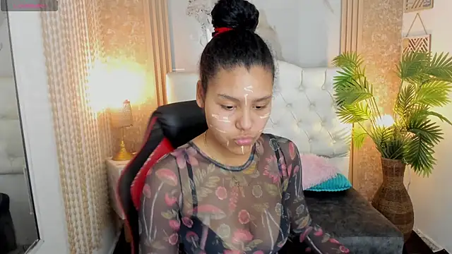 AriaVega online show from 04/07/26, 01:00