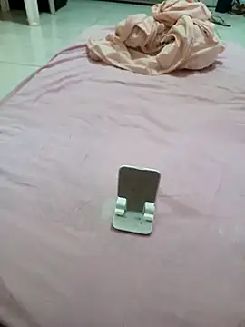 felipinho000777 online show from 10/23/25, 12:54