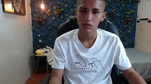LiamBlack16 online show from 10/23/25, 12:15