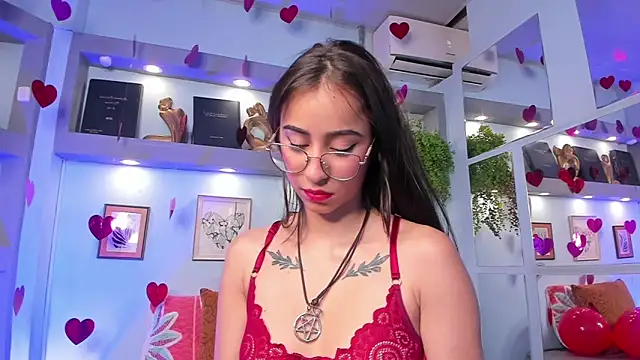 Alana Martinez  online show from 02/02/26, 12:48