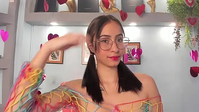 Alana Martinez  online show from 02/10/26, 12:42