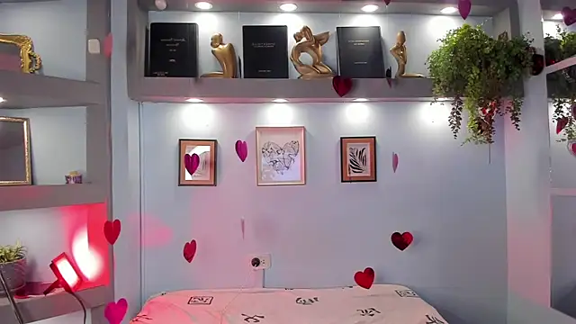 Alana Martinez  online show from 02/26/26, 07:46