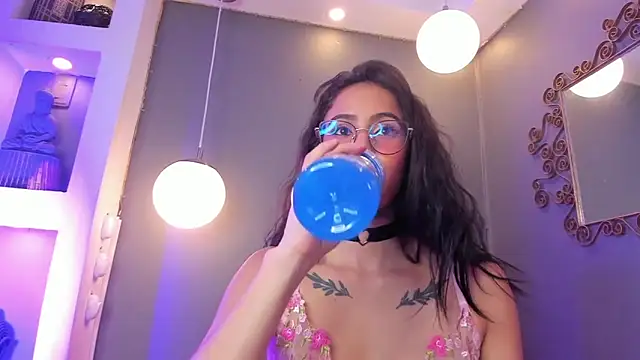 Alana Martinez  online show from 03/20/26, 08:25