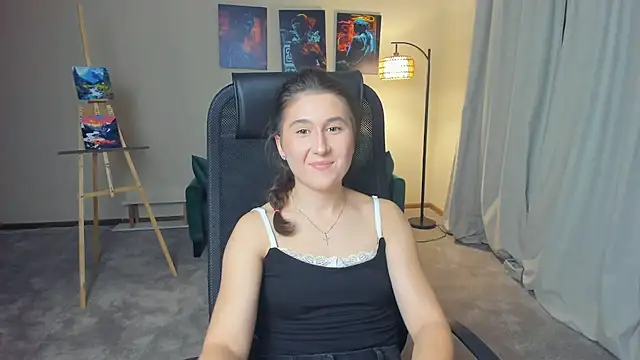 Snapshot of VitaAshe chatting on 10/05/25, 03:21 VitaAshe online show from 10/05/25, 03:21