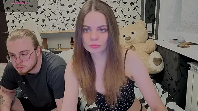 xAlisontiny online show from 04/10/26, 07:51