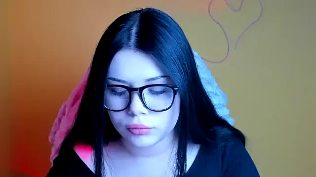 Mona Esty online show from 11/13/25, 12:37