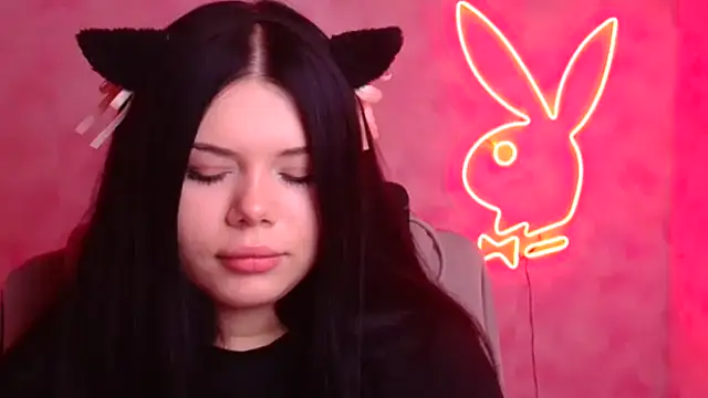 Mona Esty online show from 11/25/25, 06:46