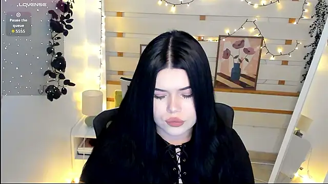 Mona Esty online show from 02/06/26, 07:28