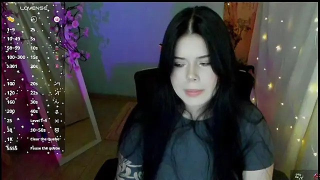 Snapshot of Mona_Esty chatting on 04/30/26, 09:26 Mona Esty online show from 04/30/26, 09:26