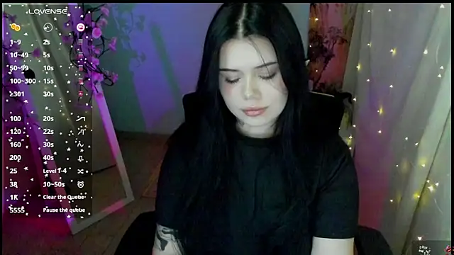 Snapshot of Mona_Esty chatting on 05/02/26, 06:18 Mona Esty online show from 05/02/26, 06:18