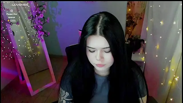 Snapshot of Mona_Esty chatting on 05/07/26, 06:19 Mona Esty online show from 05/07/26, 06:19