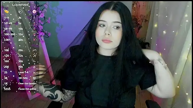 Snapshot of Mona_Esty chatting on 05/11/26, 08:20 Mona Esty online show from 05/11/26, 08:20