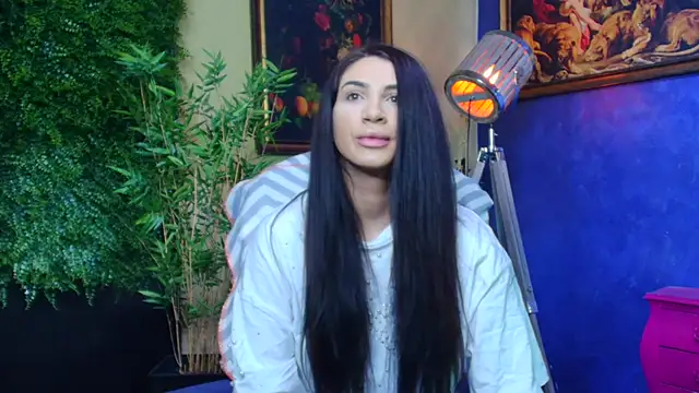 nicolepalmer online show from 11/06/25, 09:54