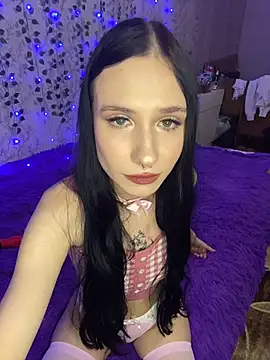 Kisa-Lisa  online show from 11/13/25, 03:55