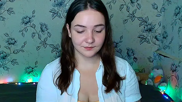 Snapshot of OliviaMontgommery chatting on 06/20/26, 03:37 OliviaMontgommery online show from 06/20/26, 03:37