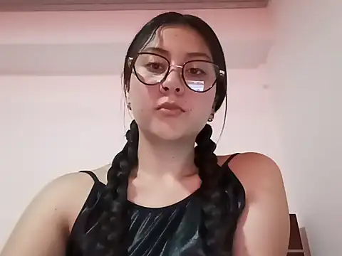 lil mila online show from 10/22/25, 08:30