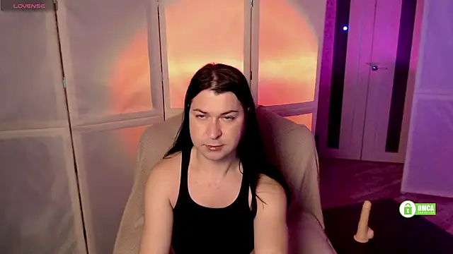 Snapshot of micromouse_mo chatting on 12/13/24, 01:04 micromouse mo online show from 12/13/24, 01:04