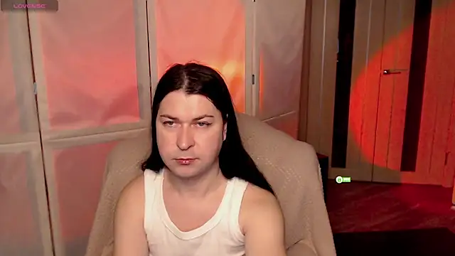 Snapshot of micromouse_mo chatting on 03/08/25, 10:13 micromouse mo online show from 03/08/25, 10:13